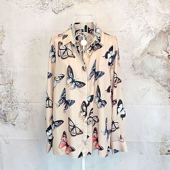 Momo Jimmy butterfly print button-down blouse Women's Size M - Picture 1 of 11
